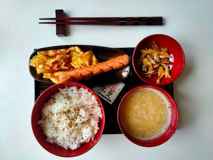 朝食