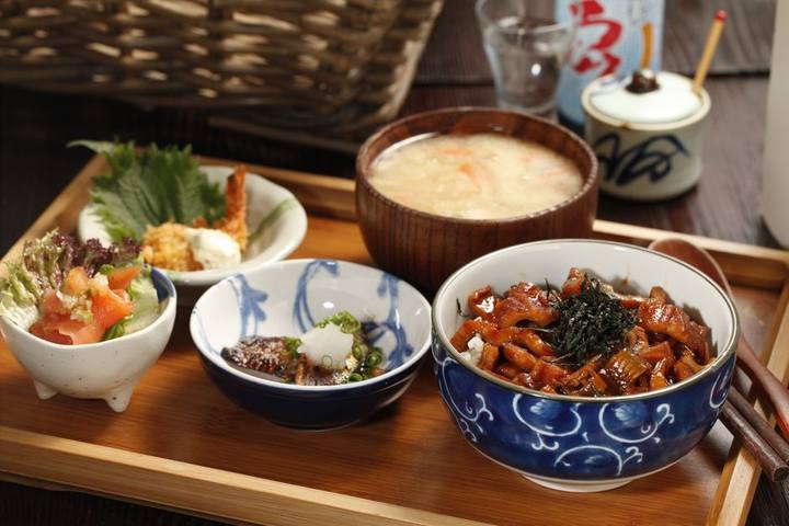 食堂・定食屋の見本で使っている写真
